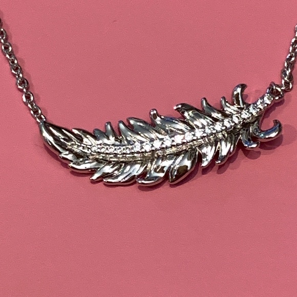 Feather Inspirational Engraved Silver Chain Necklace #keepsake #faith - Picture 3 of 4